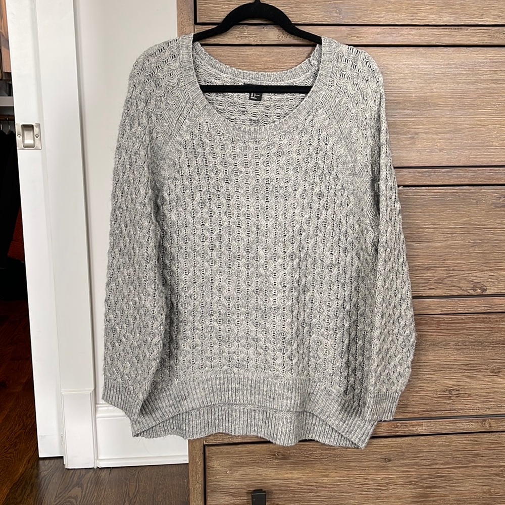 Women’s H&M Grey Cable Knit Sweater, Size Large